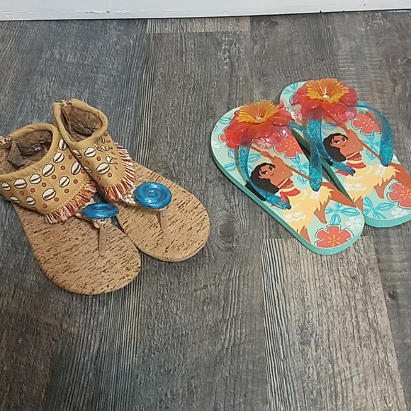 moana flip flops